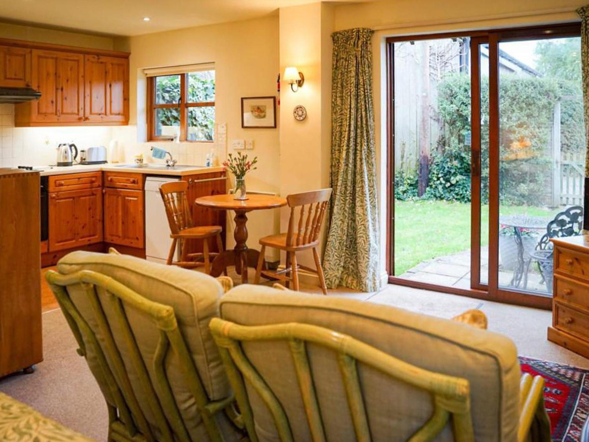 Honeysuckle Cottage North Mundham Exteriér fotografie